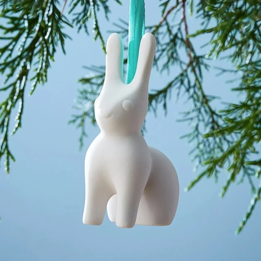 JONATHAN ADLER RABBIT ORNAMENT NEW IN BEAUTIFUL GREEN AND GOLD BOX